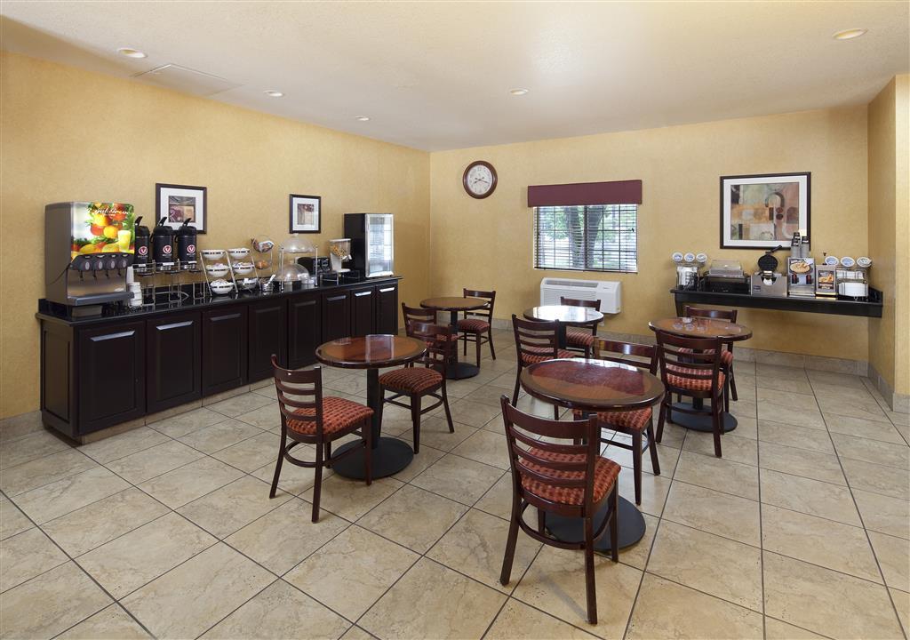 Red Lion Inn & Suites Eugene Restoran gambar